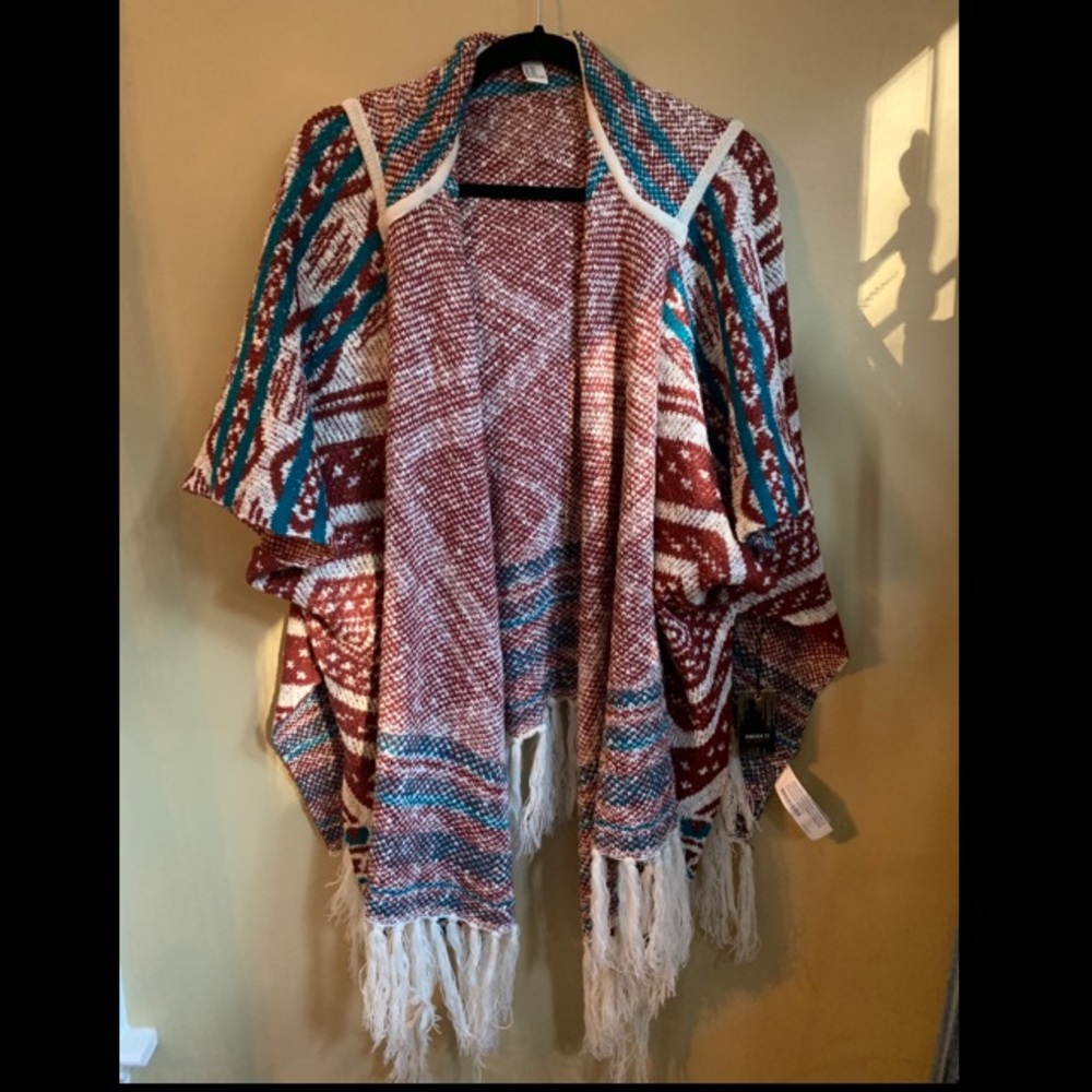 Waterfall Hooded Sweater from Forever 21. M/L